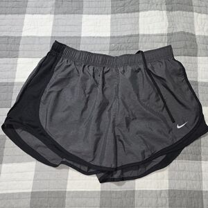 Nike Gray and Black Athletic Shorts Lightweight Elastic Fit